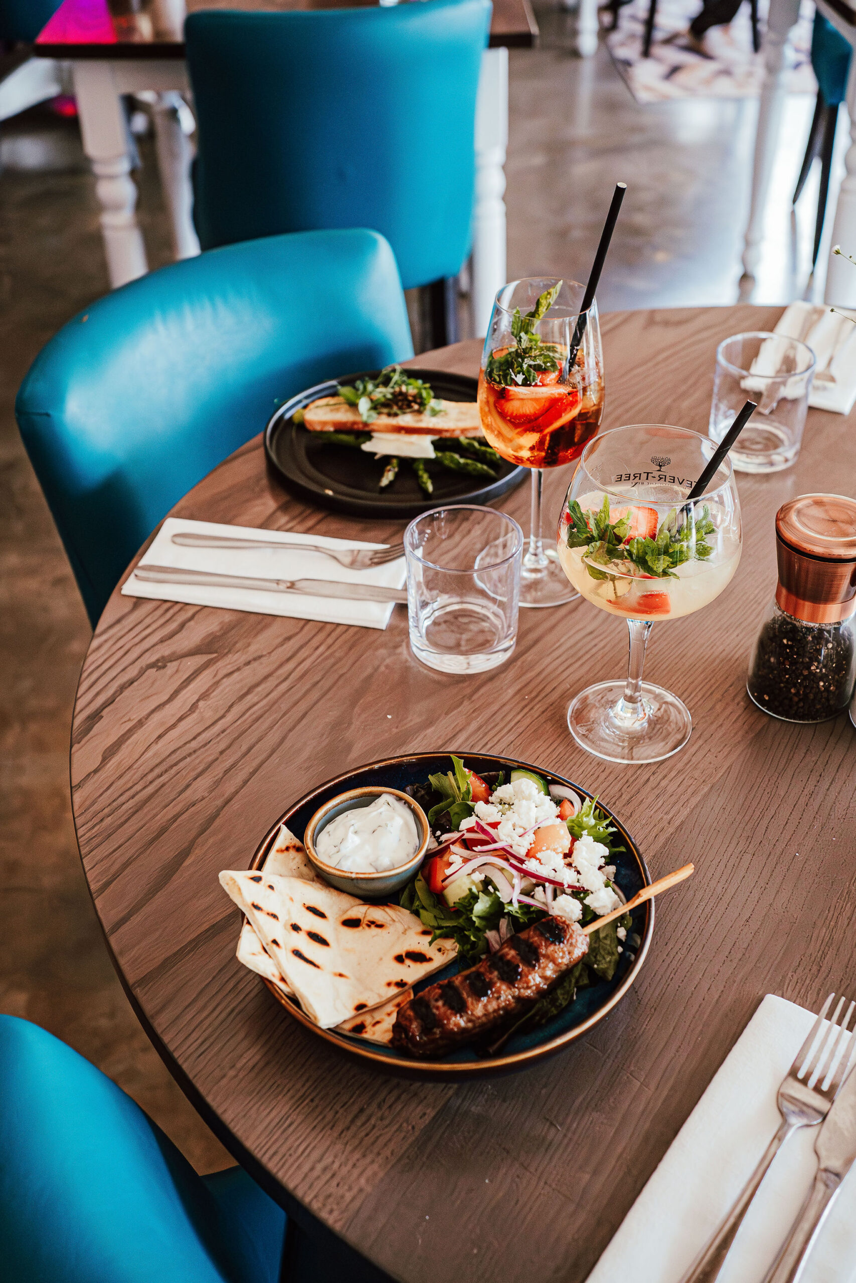 breakfast on sunday near me