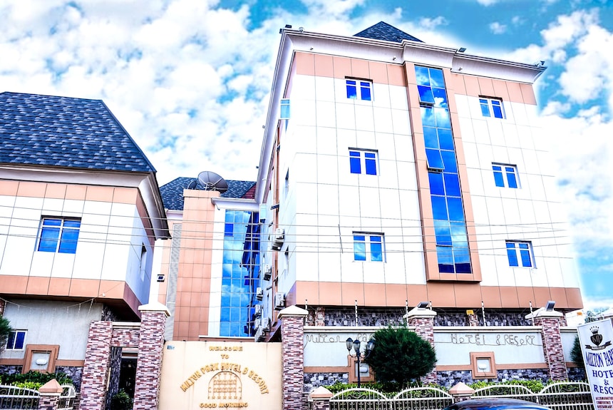 milton hotel