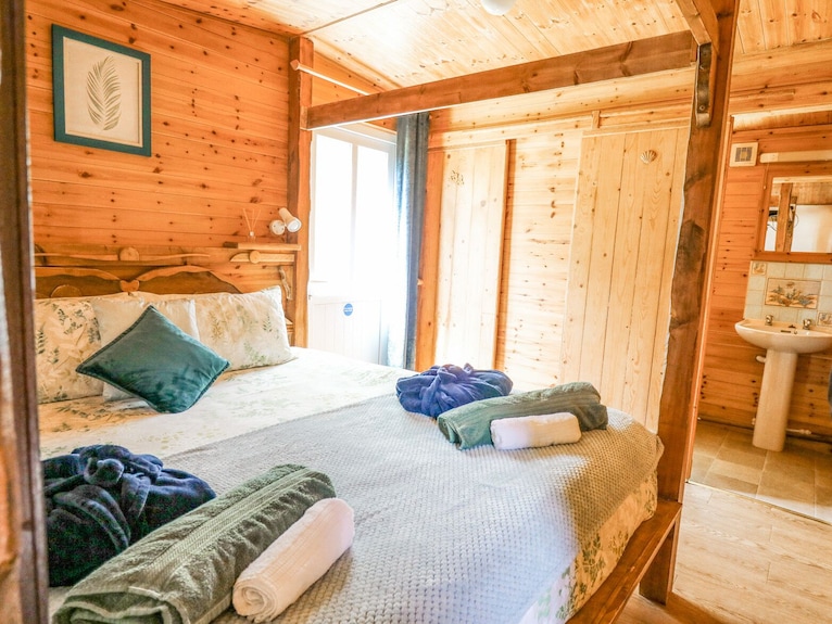 brook lodge
